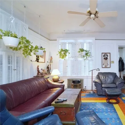 Image 5 - 1758 East 31st Street, New York, NY 11234, USA - House for sale