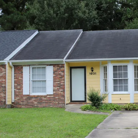 Rent this 2 bed duplex on 1931 Rolling Ridge Drive in Onslow County, NC 28544