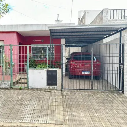 Image 2 - Felipe Moré 2604, Triángulo, Rosario, Argentina - House for sale