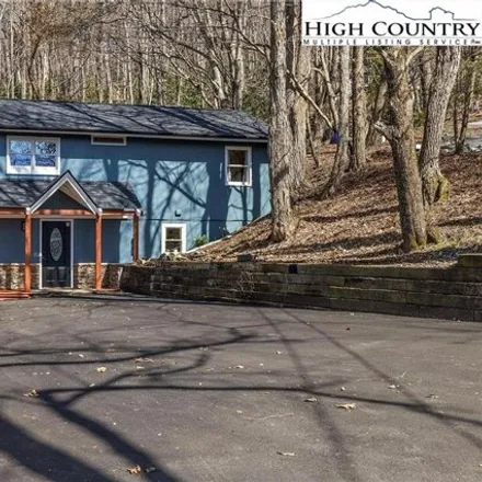 Image 1 - 345 Ski Crest Park, Blowing Rock, North Carolina, 28605 - House for sale