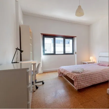 Rent this 5 bed apartment on Avenida João Crisóstomo 55 in 1050-053 Lisbon, Portugal