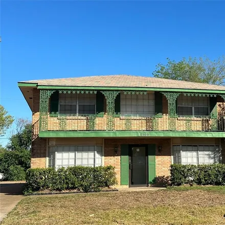 Buy this 4 bed duplex on Waffle House in 2115 Oakhurst Drive, Irving