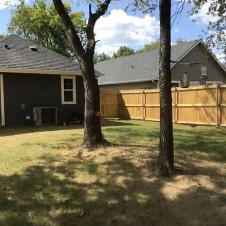 Image 4 - 701 S Binkley St, Sherman, Texas, 75092 - House for rent