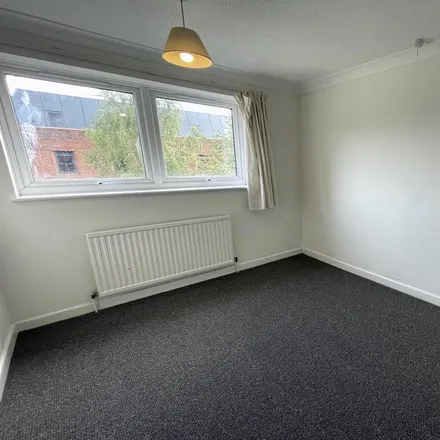 Image 4 - 24 Swan Lane, Winchester, SO23 7AA, United Kingdom - Apartment for rent