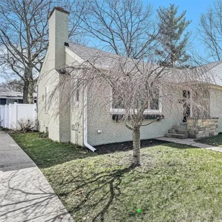 Image 4 - 1384 Cambridge Drive Southeast, Grand Rapids, MI 49506, USA - House for sale