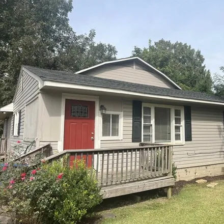 Buy this 3 bed house on 1988 25th Avenue in Bessemer Gardens, Hueytown