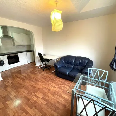 Rent this 1 bed apartment on St Albans Spiritualist Church in Granville Road, St Albans