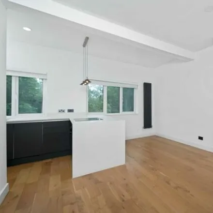 Image 7 - 8 Downs Road, Lower Clapton, London, E5 8DS, United Kingdom - Room for rent