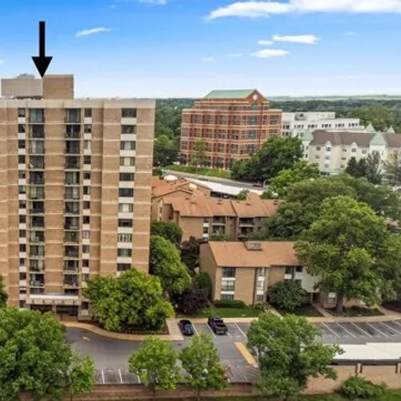 Buy this 2 bed condo on 457 East Jefferson Street in Rockville, MD 20850
