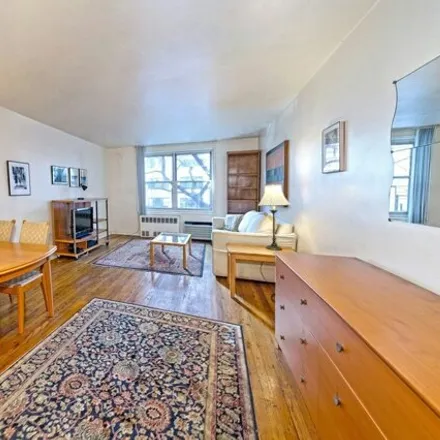 Buy this studio apartment on 309 East 87th Street in New York, NY 10128