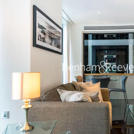 Image 2 - The Heron, 5 Moor Lane, Barbican, London, EC2Y 9AP, United Kingdom - Room for rent