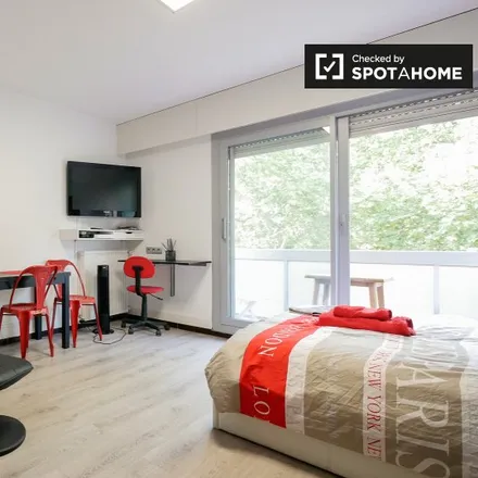 Rent this studio apartment on 72 bis Rue Villeroy in 69003 Lyon, France