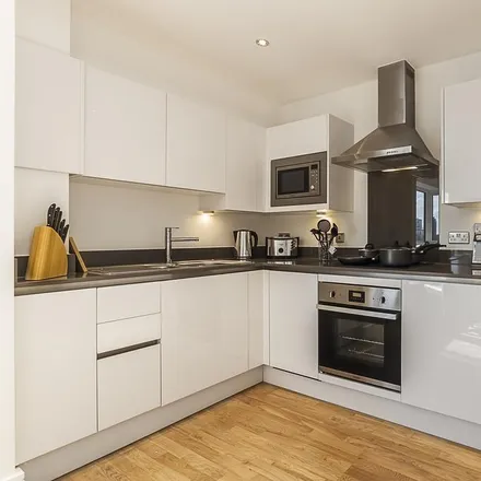 Image 2 - Canary View, 23 Dowells Street, London, SE10 9FS, United Kingdom - Apartment for rent