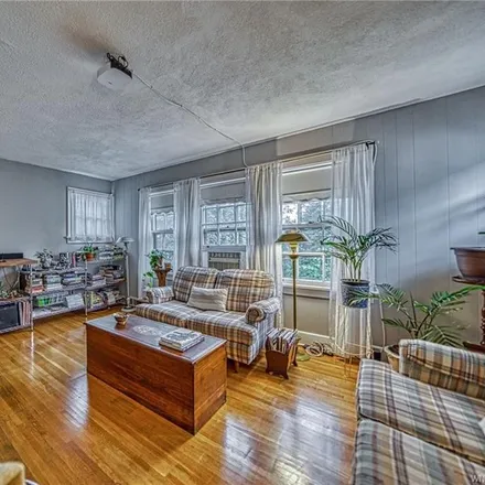 Image 7 - 63 Shoshone Street, Buffalo, NY 14214, USA - Apartment for sale