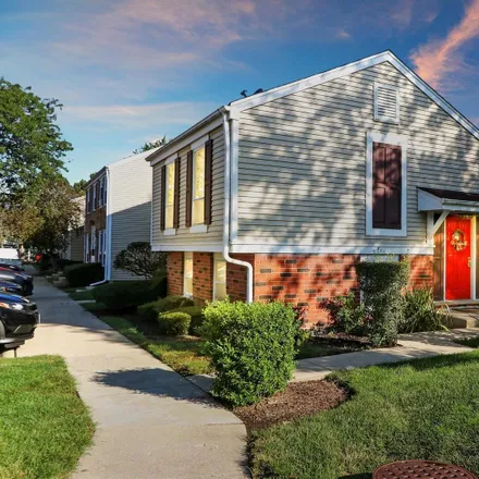 Buy this 2 bed townhouse on 2146 Somersworth Place in Hoffman Estates, Schaumburg Township