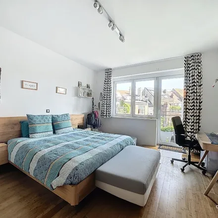 Rent this 2 bed apartment on Chaussée de Waterloo - Waterloose Steenweg 606 in 1050 Ixelles - Elsene, Belgium
