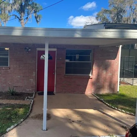 Rent this 1 bed house on 1483 East Lake Parker Drive in Lakeland, FL 33801