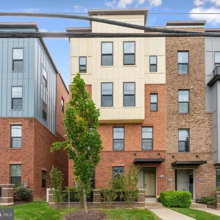 Buy this 3 bed condo on 3213 East-West Highway in Hyattsville, MD 20782