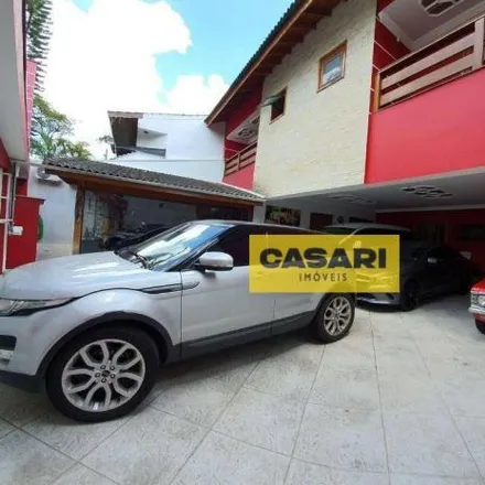 Buy this 4 bed house on Avenida Isaac Aizemberg in Independência, São Bernardo do Campo - SP