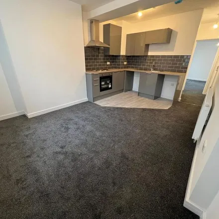 Image 3 - Cameron Street, Cardiff, CF24 2NH, United Kingdom - Apartment for rent