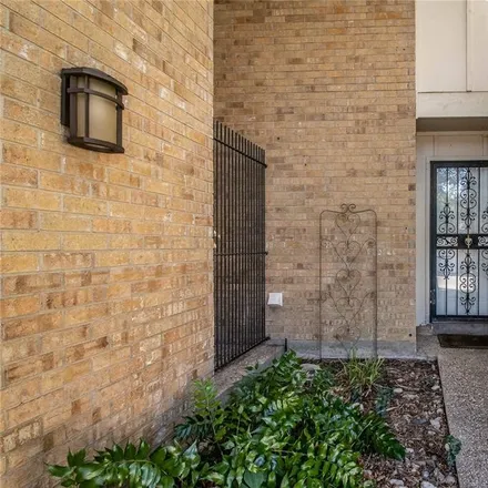 Image 4 - 3702 Hulen Park Drive, Fort Worth, TX 76109, USA - Townhouse for sale