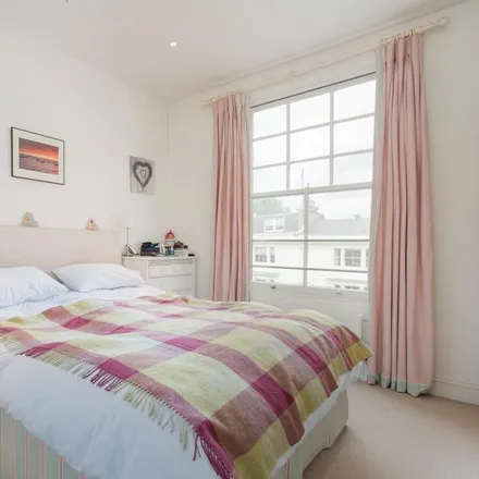 Image 7 - 23 Sheffield Terrace, London, W8 7ND, United Kingdom - Apartment for rent