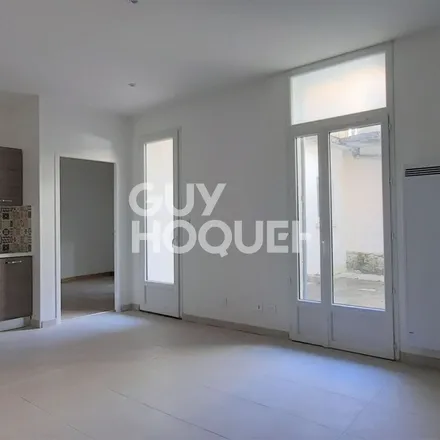 Rent this 3 bed apartment on 418 Cours Gambetta in 47000 Agen, France