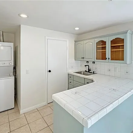 Image 4 - 543 West Orange Grove Avenue, Sierra Madre, CA 91024, USA - Apartment for rent