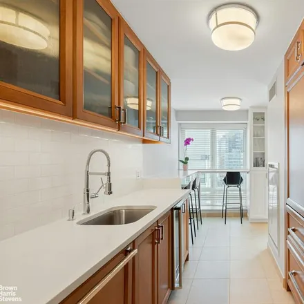 Image 5 - 205 EAST 85TH STREET 14L in New York - Apartment for sale