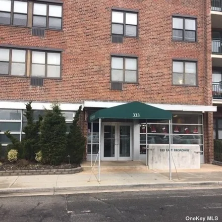 Buy this studio apartment on 420 Shore Road in City of Long Beach, NY 11561