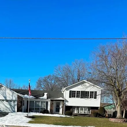 Buy this 3 bed house on 421 South Ferry Street in Ottumwa, IA 52501