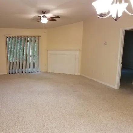Image 8 - 7620 Baymeadows Circle West, Jacksonville, FL 32256, USA - Condo for sale