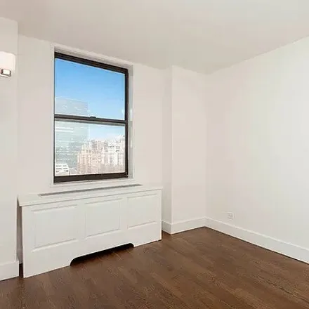 Image 4 - 330 E 39th St Apt 28D, New York, 10016 - House for rent