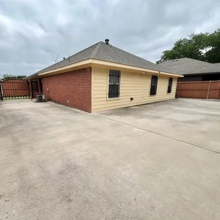 Image 9 - 1408 California Parkway North, Fort Worth, TX 76122, USA - House for rent