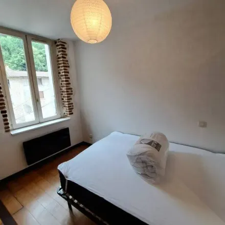 Rent this 2 bed apartment on Maison de la Culture Arménienne de Vienne in 9 Rue de Goris, 38200 Vienne