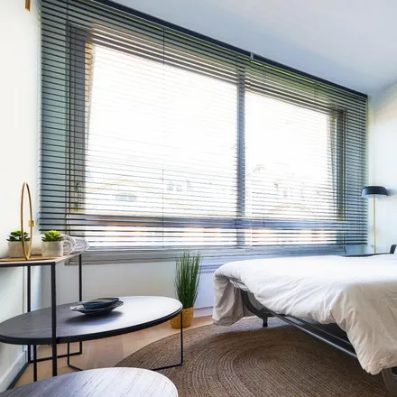Rent this studio apartment on Rue Blanche - Blanchestraat 38 in Saint-Gilles - Sint-Gillis, Belgium
