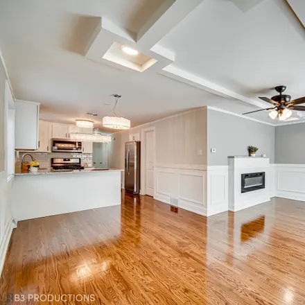 Image 2 - 1152 East 90th Street, Chicago, IL 60619, USA - House for sale