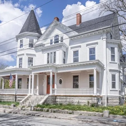 Buy this 17 bed house on 16 Water Street in Freetown, MA 02702