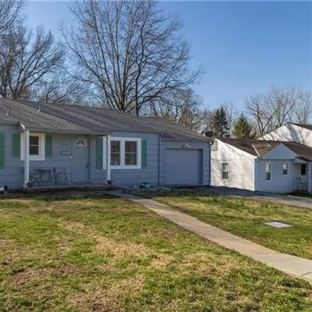 Buy this 3 bed house on 2021 Northeast 52nd Terrace in Kansas City, MO 64118