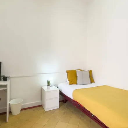 Rent this 5 bed room on Avinguda del Paral·lel in 08001 Barcelona, Spain
