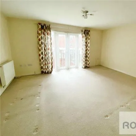 Image 3 - Melstock Road, Swindon, SN25 1AB, United Kingdom - Townhouse for sale