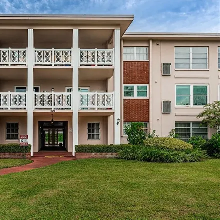 Buy this 2 bed condo on 3125 36th Street North in Saint Petersburg, FL 33713