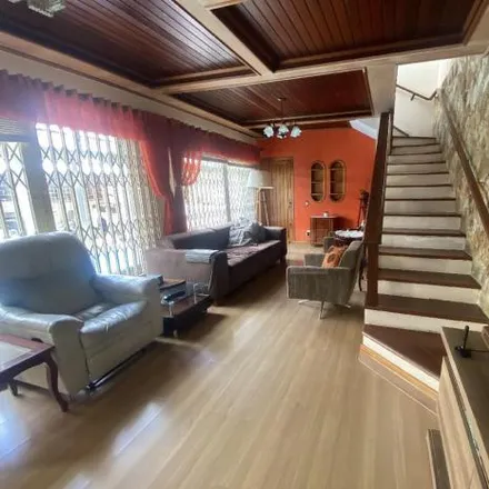 Buy this 2 bed house on Rua Radialista Carlos Alberto Campos in Trindade, Florianópolis - SC