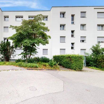 Rent this 4 bed apartment on Winkelriedstrasse 9 in 8203 Schaffhausen, Switzerland