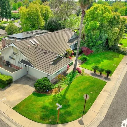 Image 2 - 4090 Wycombe Drive, Sacramento County, CA 95864, USA - House for sale