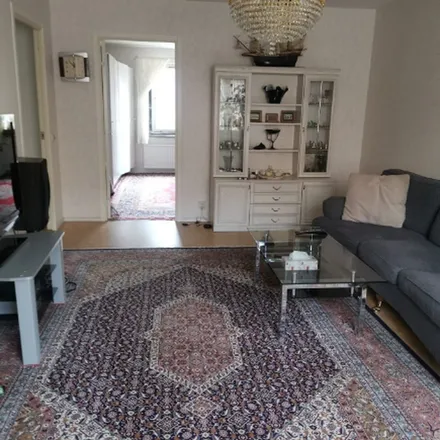 Rent this 3 bed apartment on Nystadsgatan 2 in 4, 6