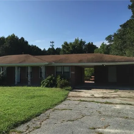 Buy this 3 bed house on 2500 Woodward Road in Atlanta, GA 30349