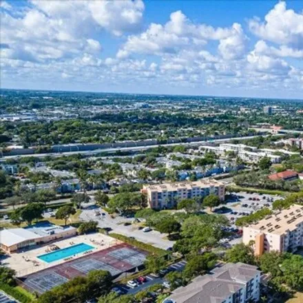 Buy this 1 bed condo on 439 Executive Center Drive in West Palm Beach, FL 33401