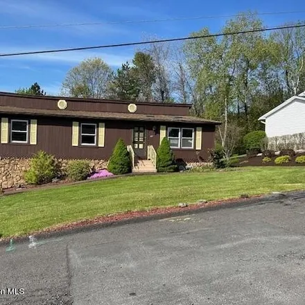 Buy this 3 bed house on 451 Kingsley Boulevard in Blakely, Lackawanna County