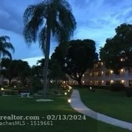 Buy this 1 bed condo on Oxford Academy in Northeast 24th Terrace, Coral Ridge Isles